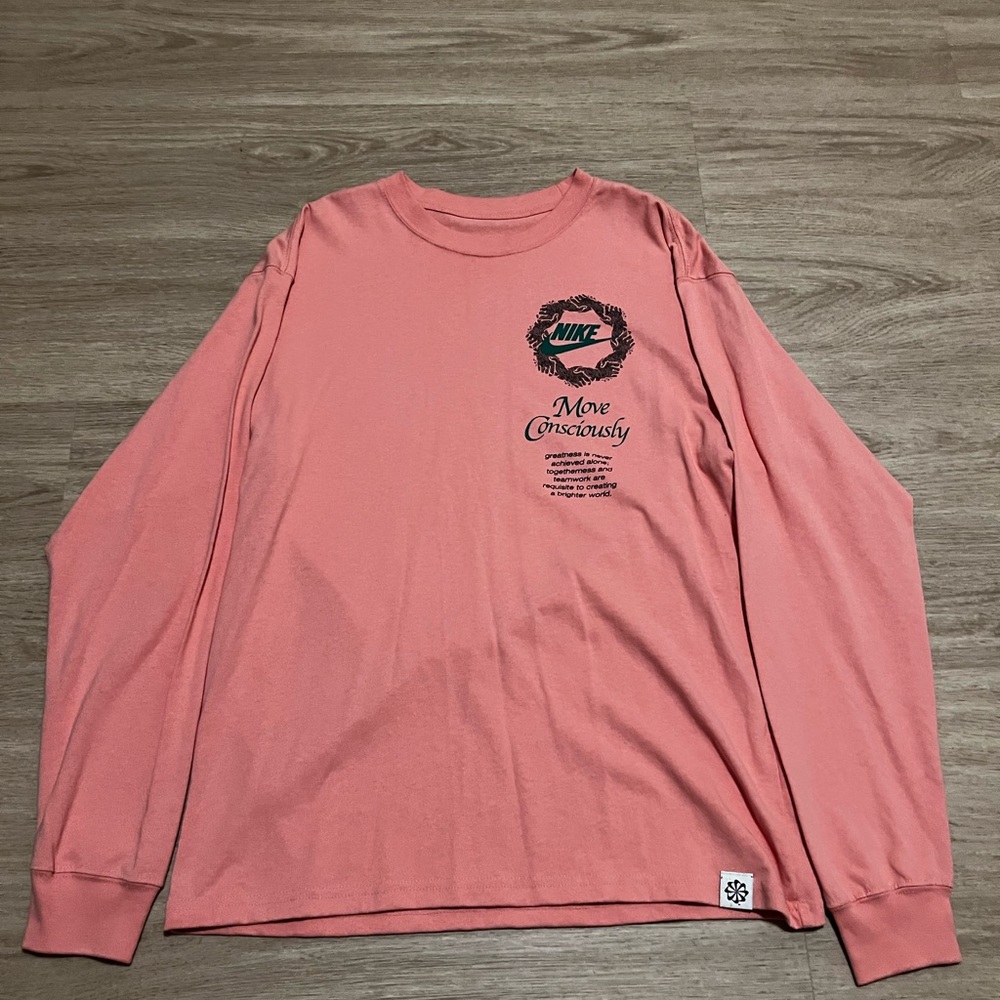 Nike Coral Long Sleeve Shirt Small